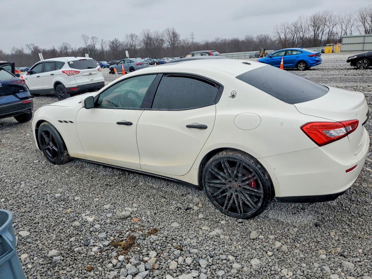 2016 Maserati All models VIN ZAM57XSA6G1187177 photo 2