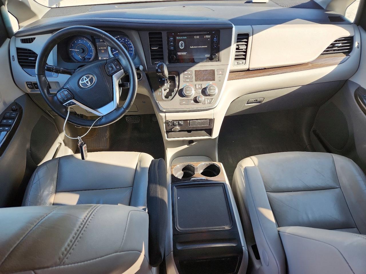 2015 Toyota All models VIN 5TDYK3DC3FS616607 photo 8