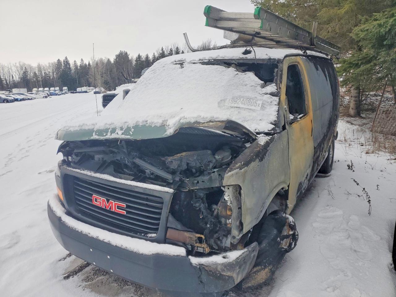 2023 GMC Savana VIN 1GTW7AFP8P1253149 photo 1