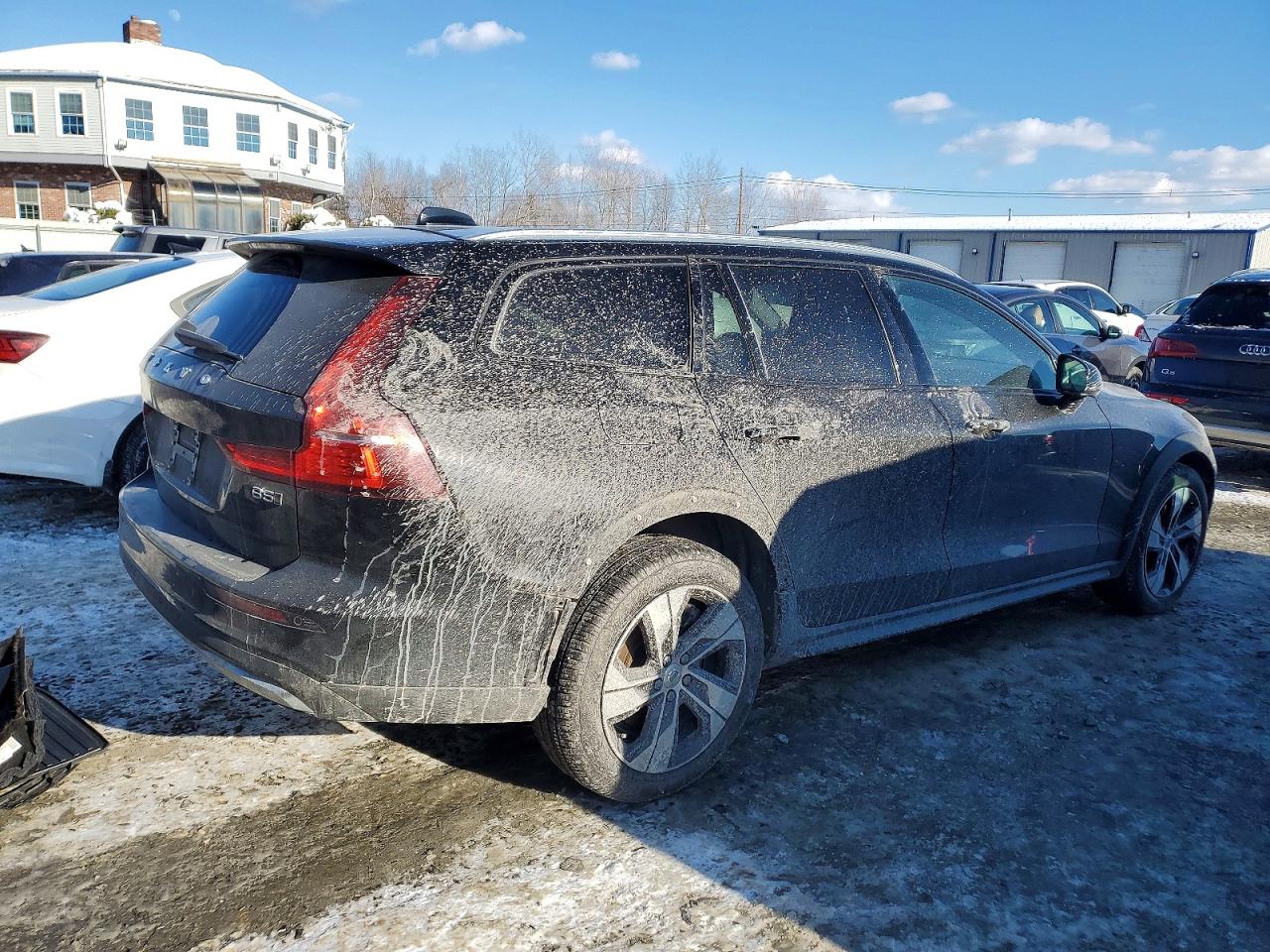 2023 Volvo V60 VIN YV4L12WZ8P2111760 photo 3