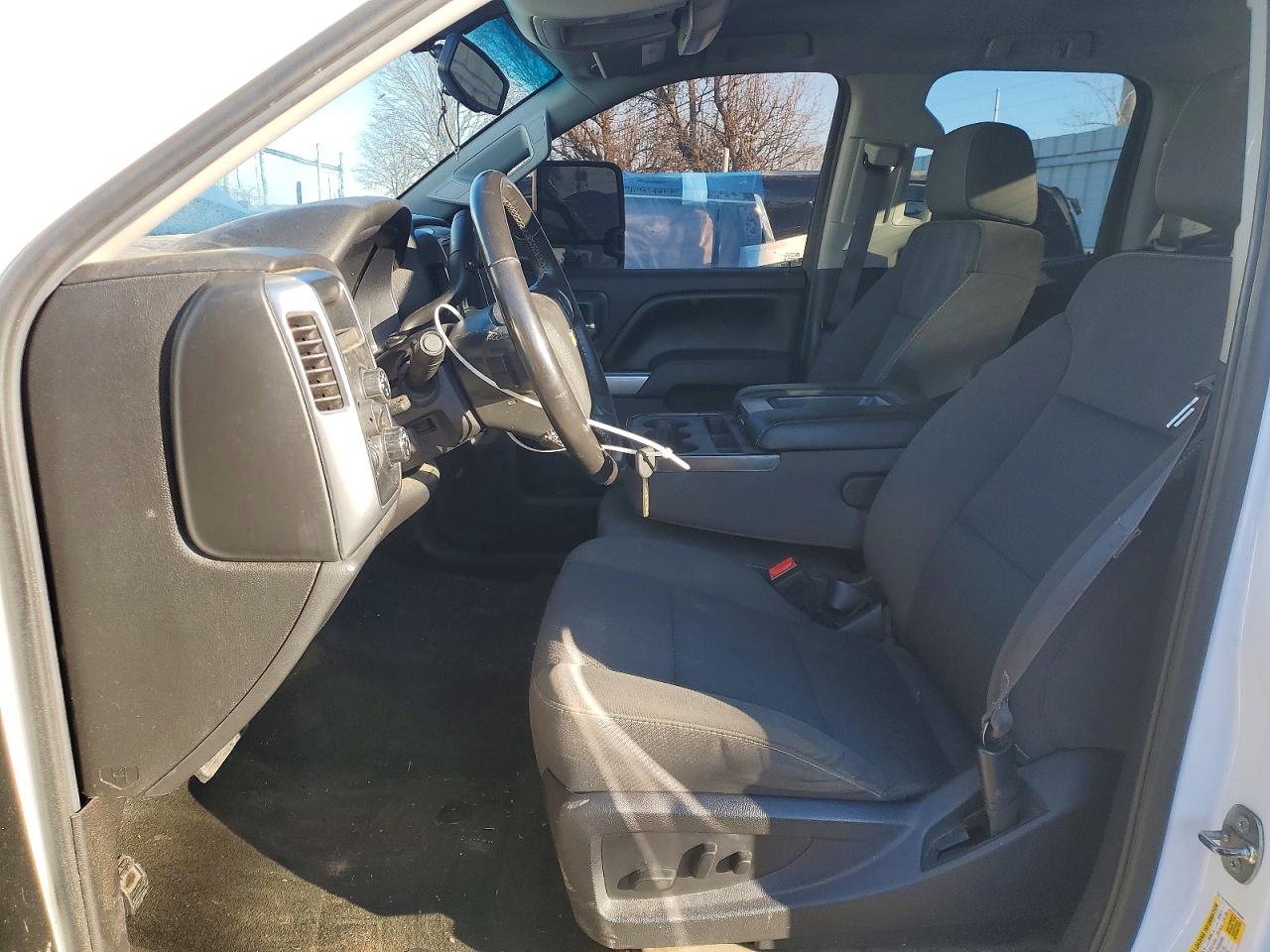 2016 Chevrolet All models VIN 1GCVKREC5GZ382684 photo 7