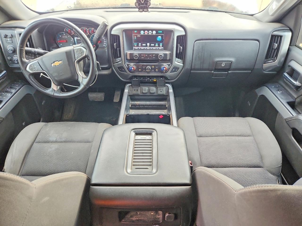 2016 Chevrolet All models VIN 3GCUKREC9GG220438 photo 8