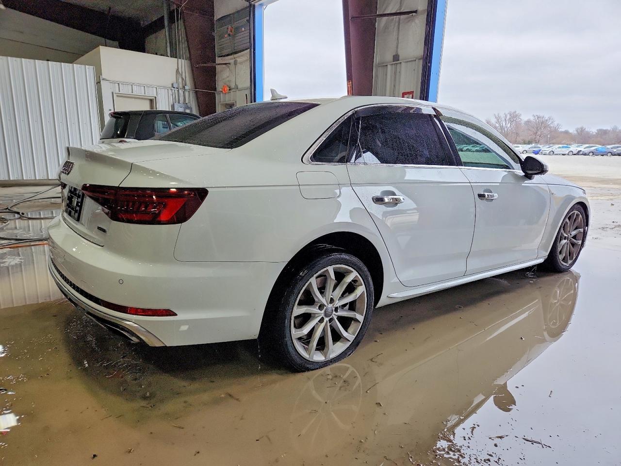 2019 Audi A4 VIN WAUFNAF42KN004162 photo 3