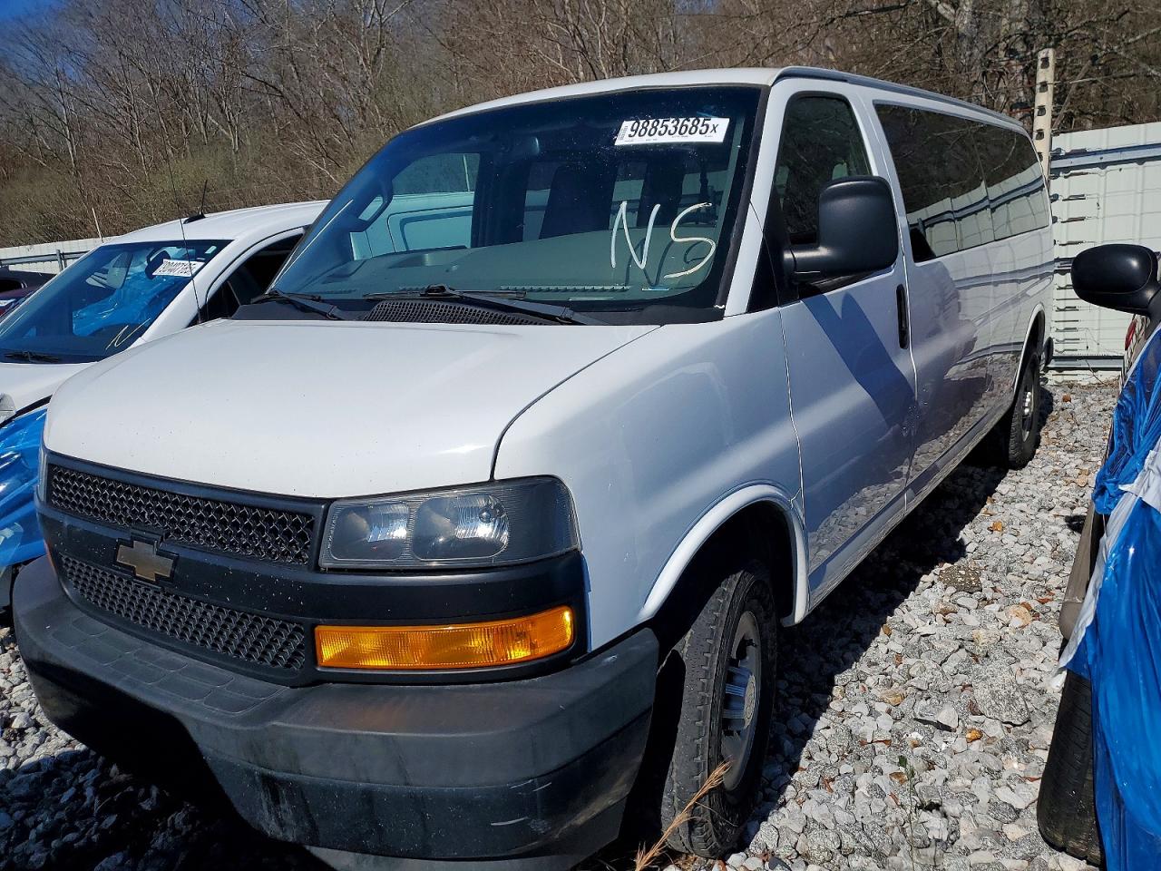 2019 Chevrolet Express VIN 1GAZGNFP5K1311577 photo 1