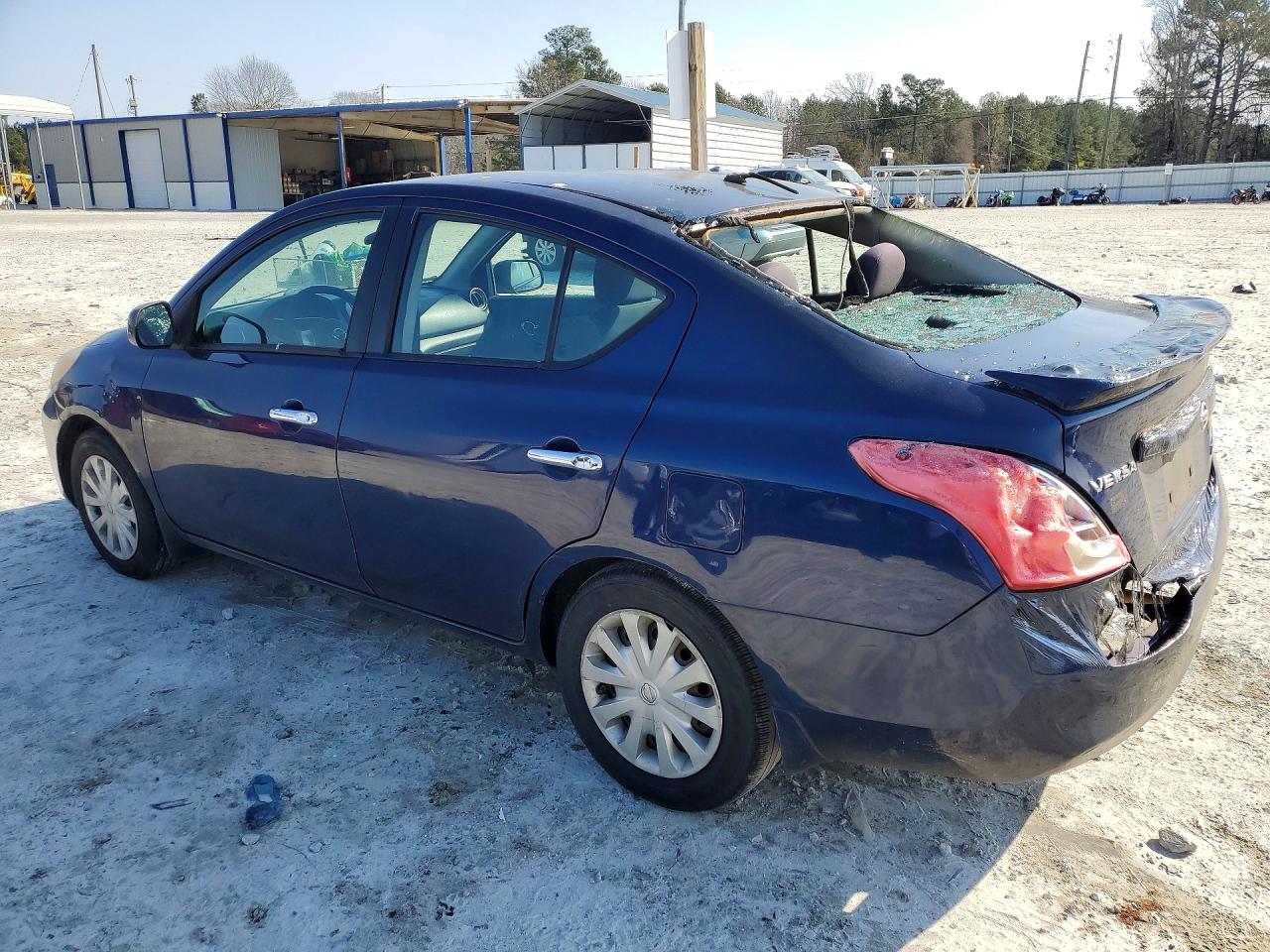 2014 NISS Versa VIN 3N1CN7AP4EK455195 photo 2