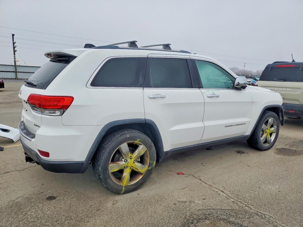 2015 Jeep Grand cher VIN 1C4RJEBG2FC742712 photo 3