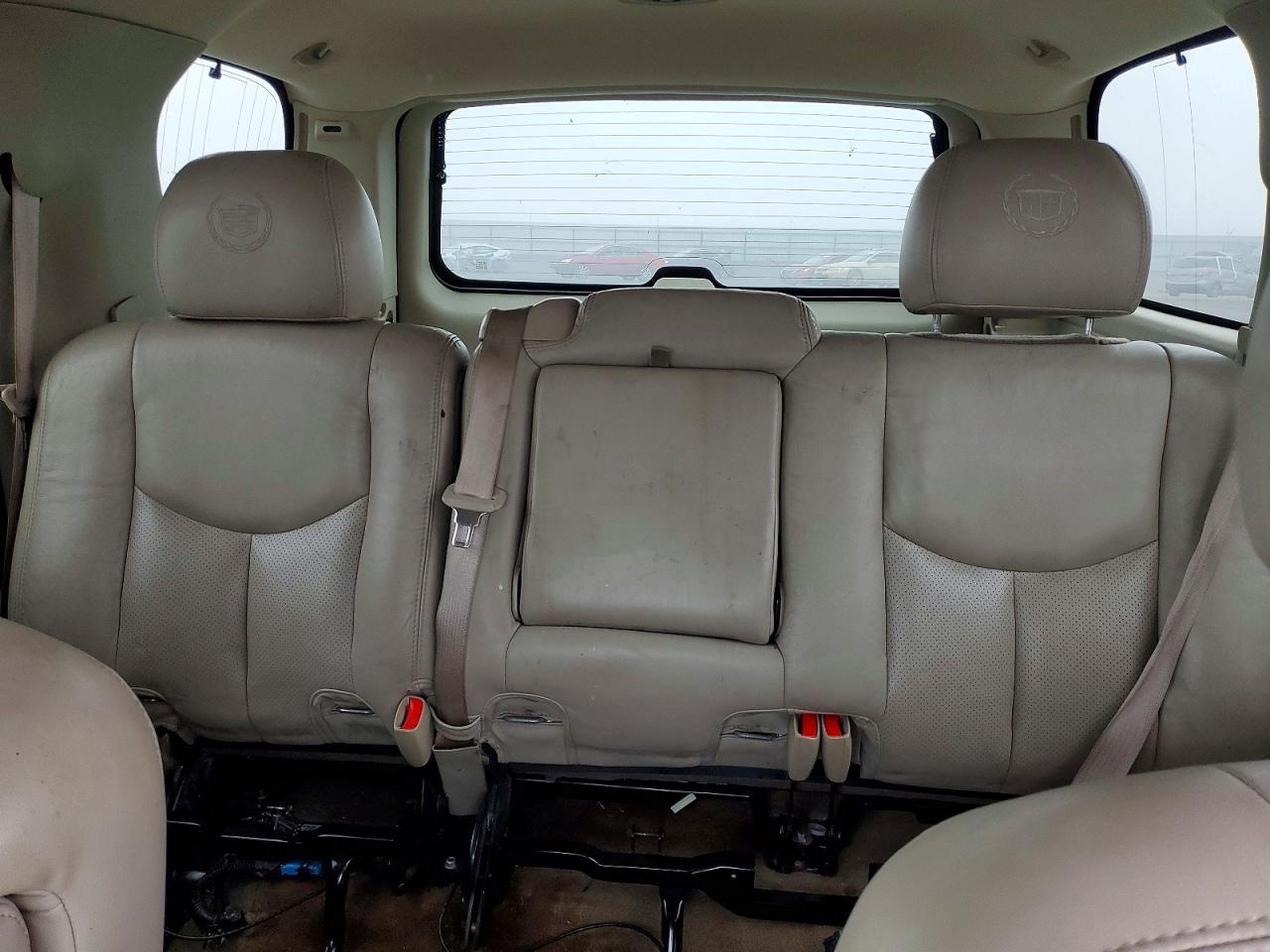 2005 Cadillac Escalade VIN 1GYEK63N35R235189 photo 10
