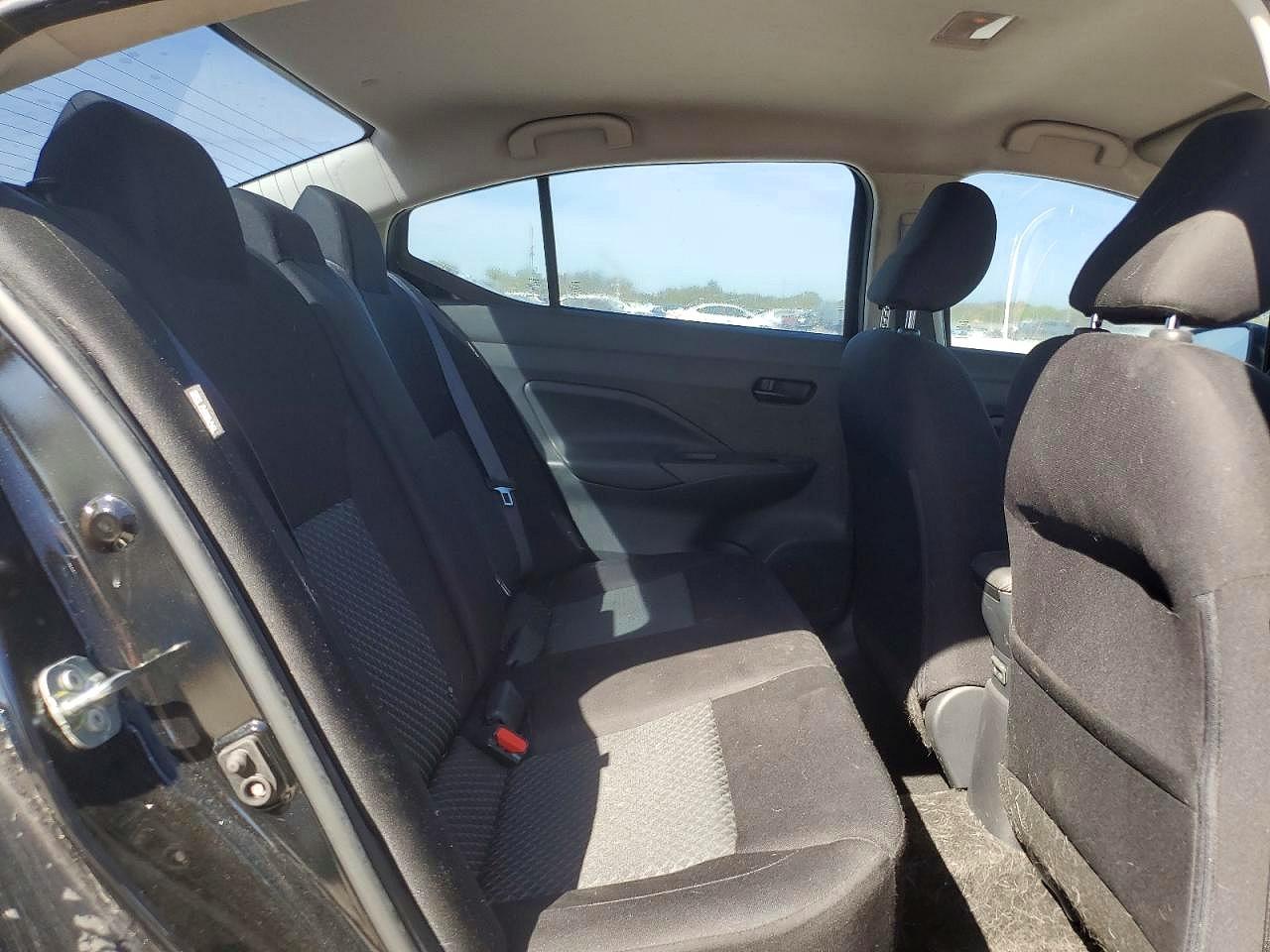 2020 Nissan Versa VIN 3N1CN8DV7LL865352 photo 10