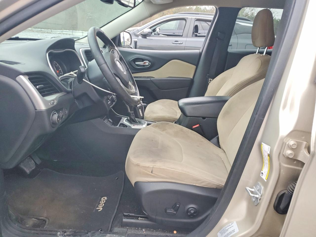 2015 Jeep Grand cher VIN 1C4PJLCB4FW616669 photo 7