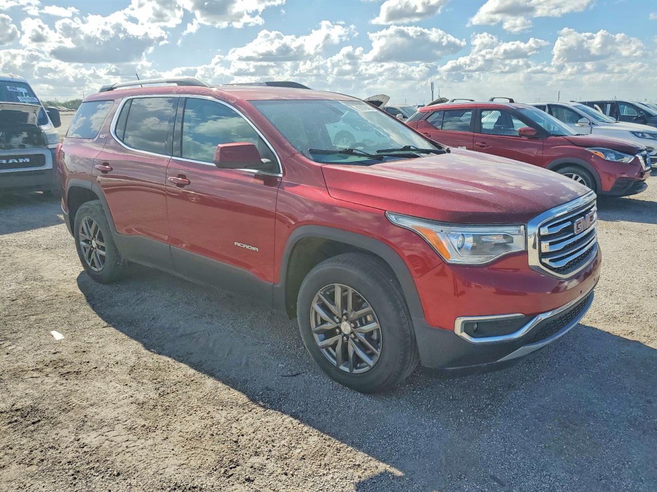 2019 GMC Acadia VIN 1GKKNULS6KZ251400 photo 4