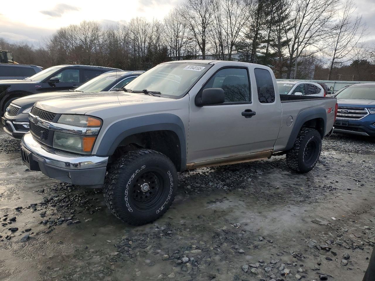 2007 Chevrolet Colorado VIN 1GCDT19EX78144664 photo 1