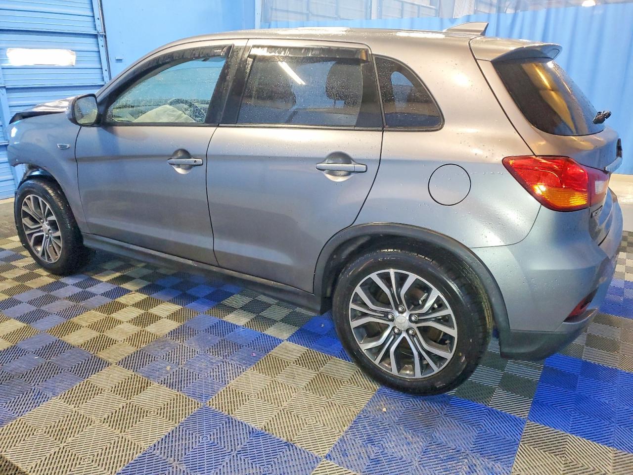 2019 Mitsubishi Outlander VIN JA4AR3AU5KU018853 photo 2