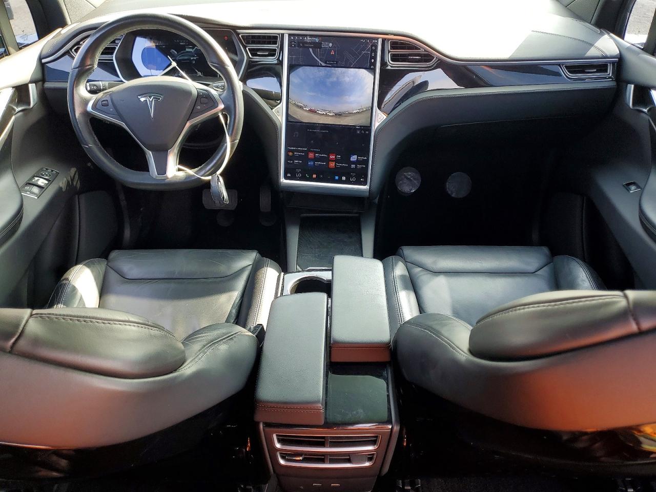 2016 Tesla Model x VIN 5YJXCAE22GF002303 photo 8