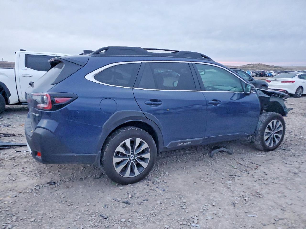 2025 Subaru Outback VIN 4S4BTANC7S3181748 photo 3