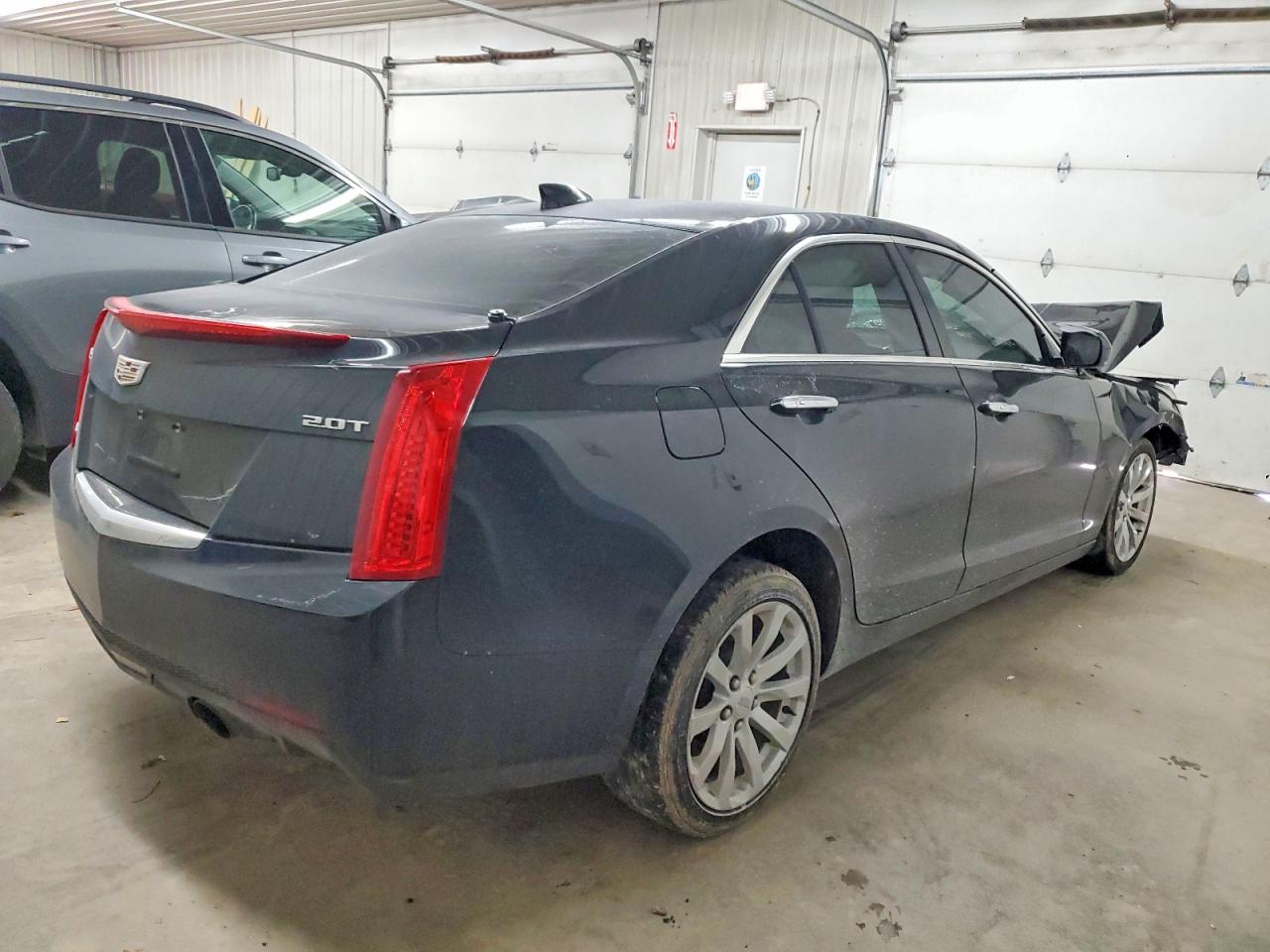 2018 Cadillac Ats VIN 1G6AE5RX8J0177936 photo 3