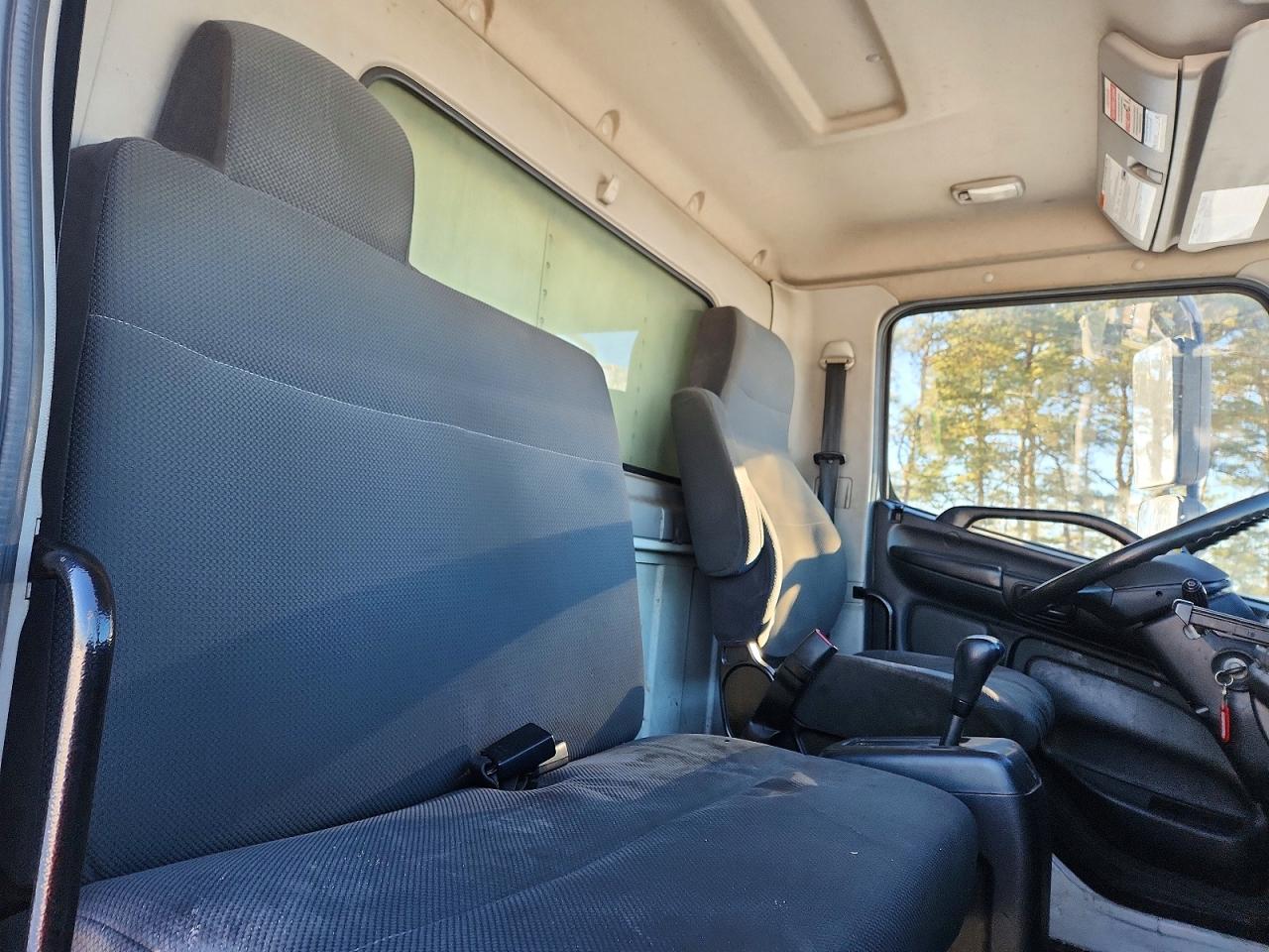 2017 HINO All models VIN 5PVNJ8JT6H4S57811 photo 6