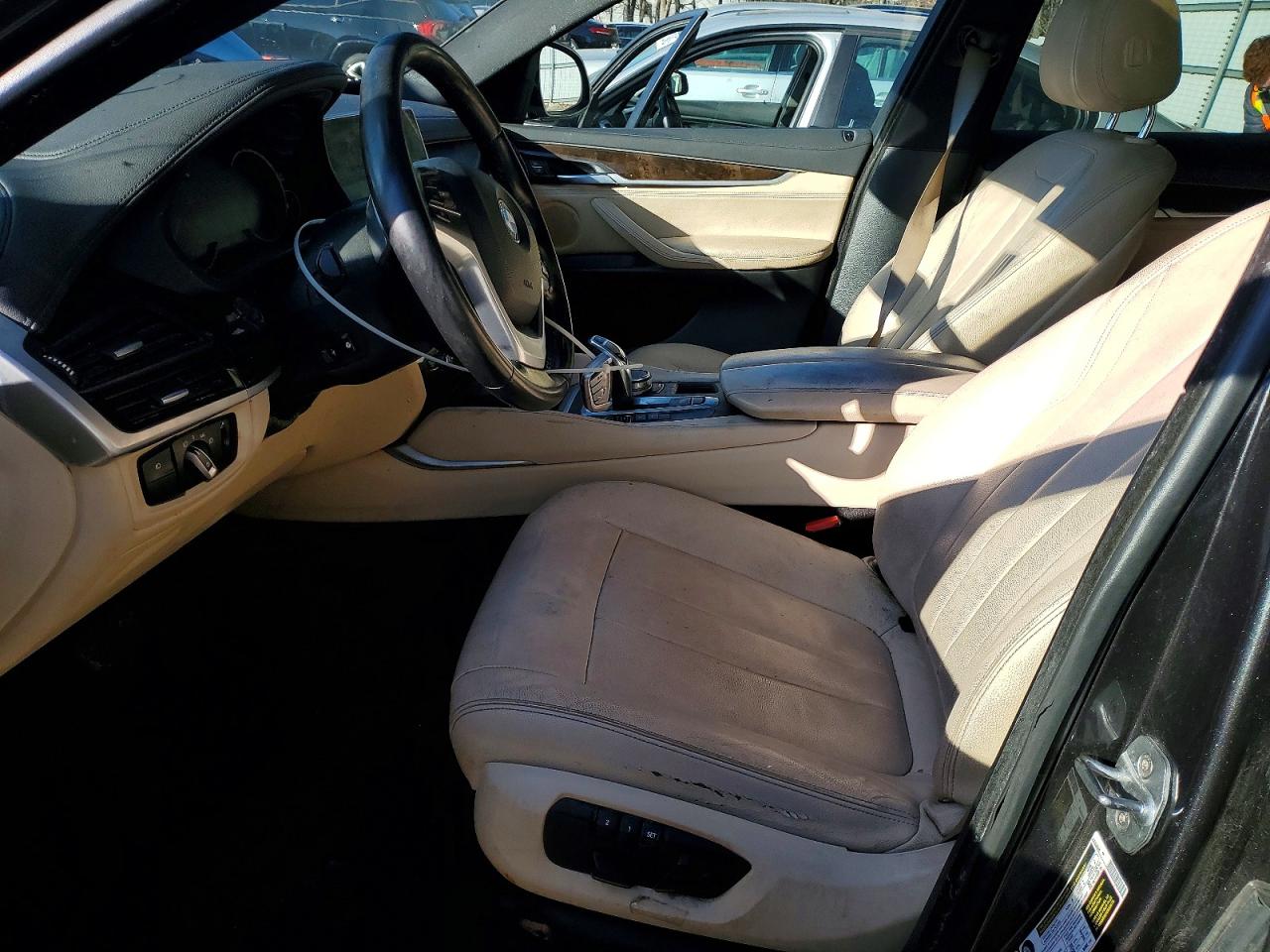 2019 BMW X6 VIN 5UXKU0C55K0S97708 photo 7