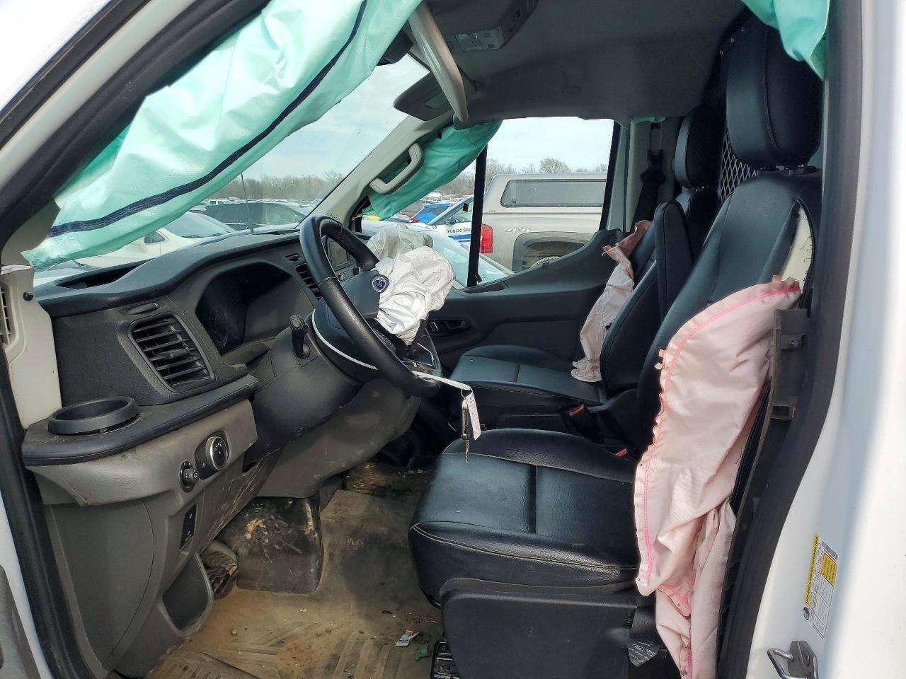 2025 Ford Transit VIN 1FTBR1Y86SKA45675 photo 7