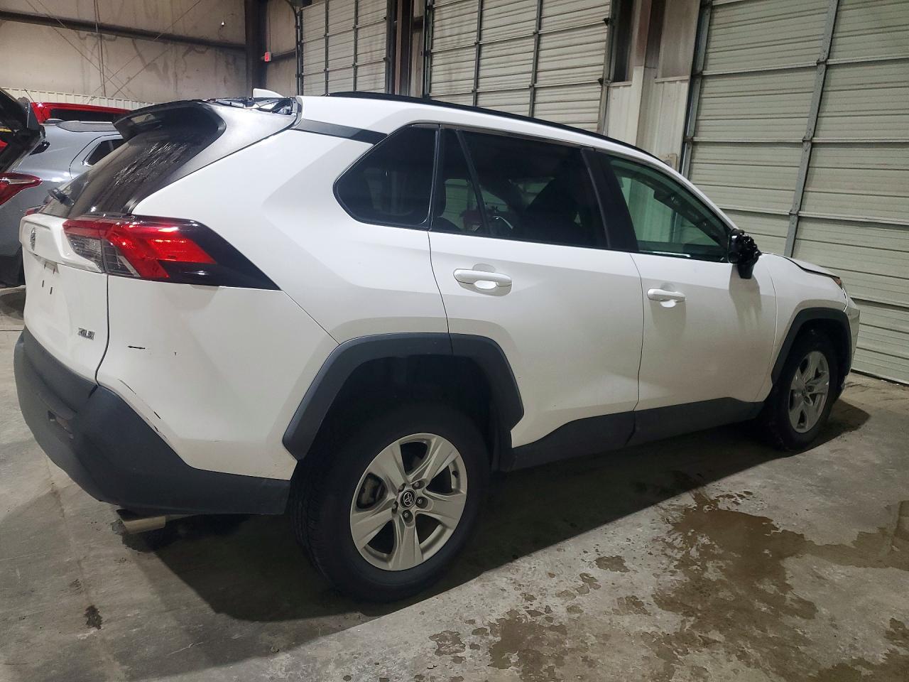 2020 Toyota Rav4 VIN 2T3W1RFV3LC059379 photo 3