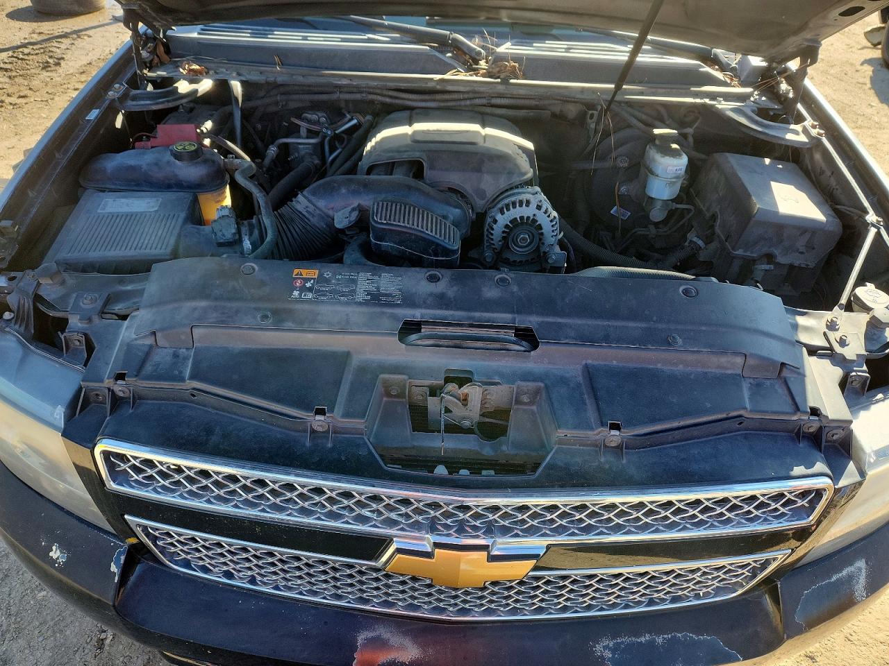 2013 Chevrolet Suburban VIN 1GNSCKE0XDR227547 photo 12