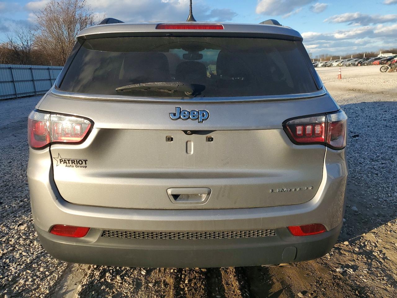 2020 Jeep Compass VIN 3C4NJCCB7LT122556 photo 6