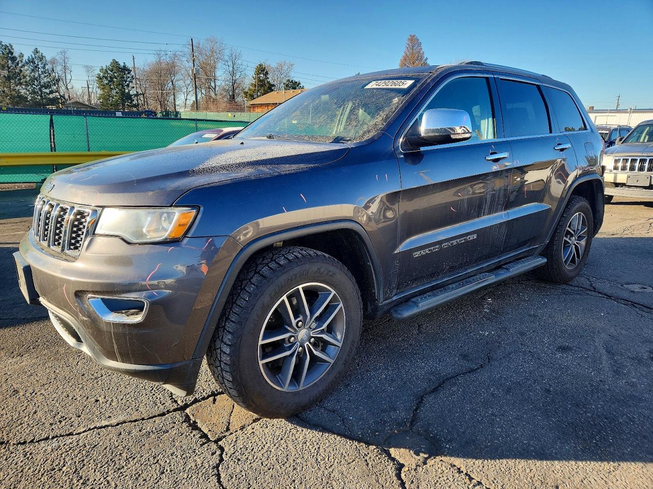 2018 Jeep Grand cher VIN 1C4RJFBG9JC251889 photo 1