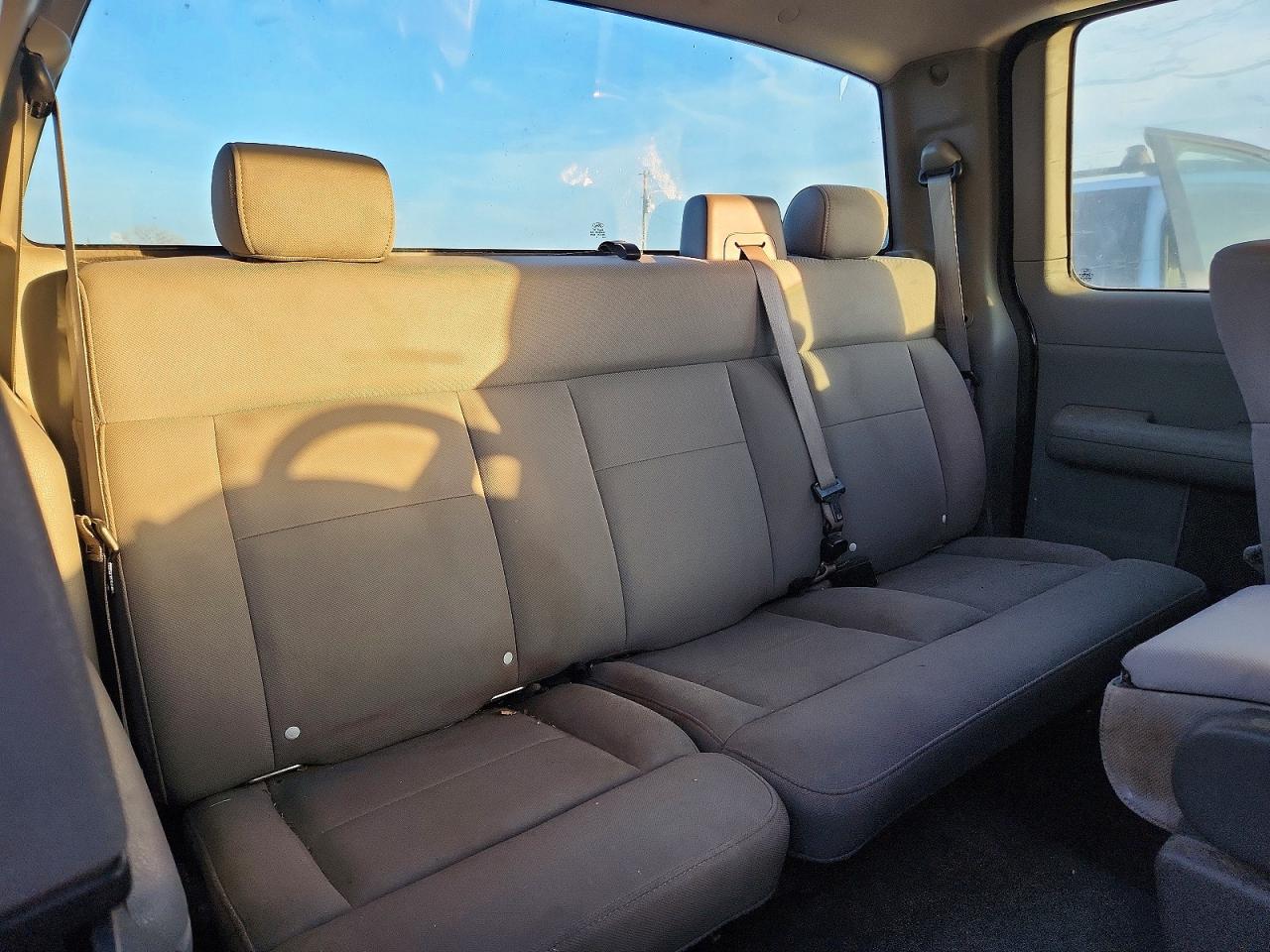2005 Ford F150 VIN 1FTRX12W95NA59780 photo 10
