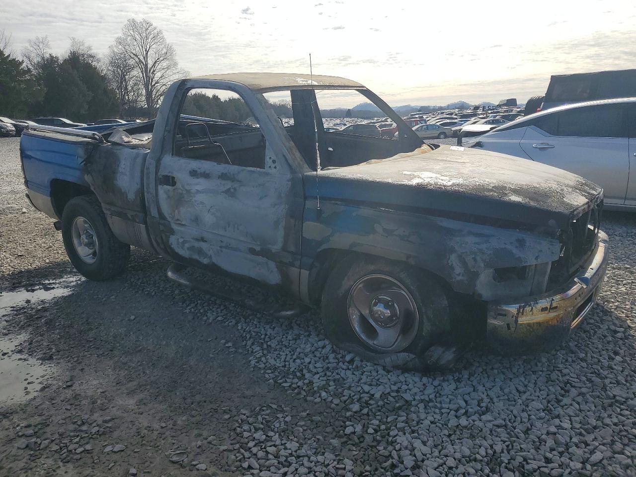 1999 Dodge All models VIN 1B7HC16X2XS138495 photo 4