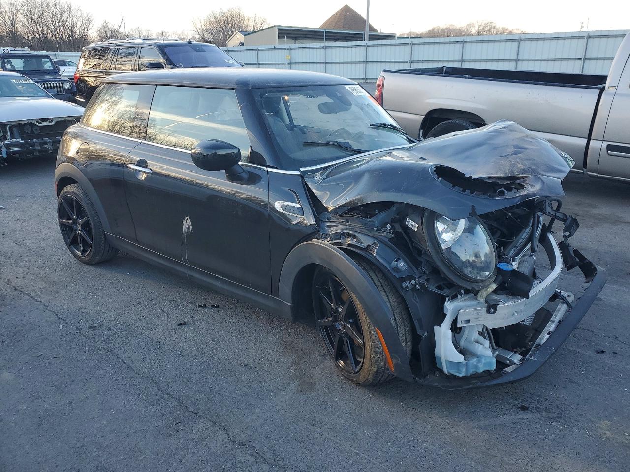 2021 MINI Cooper VIN WMWXR3C07M2N87791 photo 4