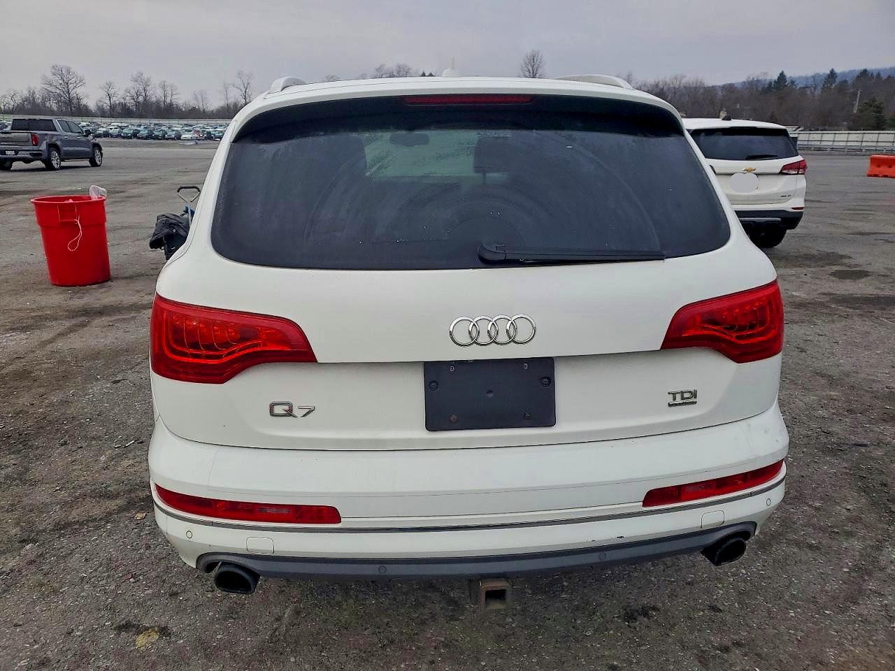 2015 Audi Q7 VIN WA1VMAFE2FD016585 photo 6