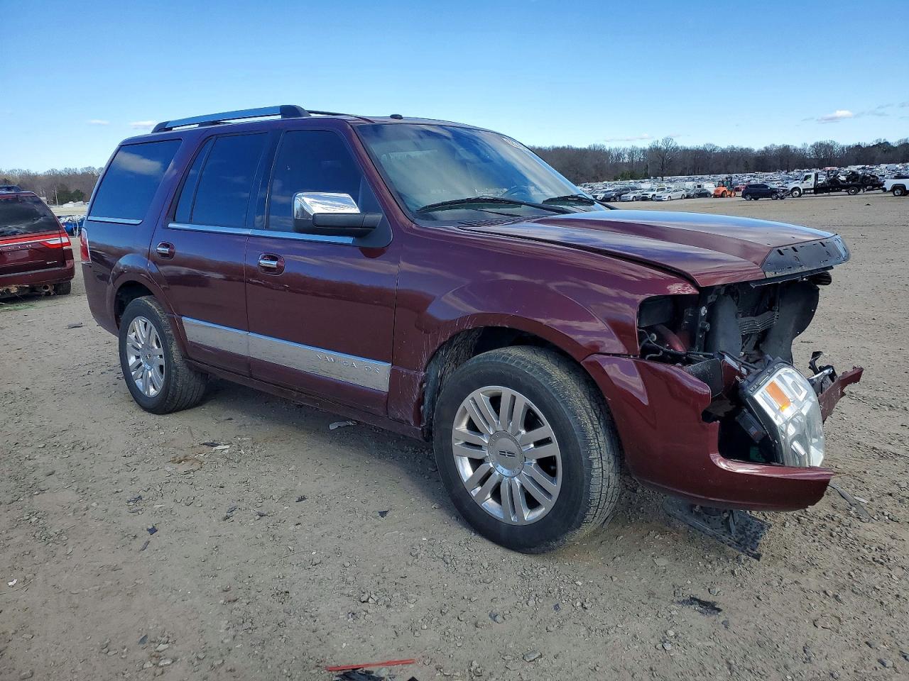 2012 Lincoln Navigator VIN 5LMJJ2H52CEL08770 photo 4