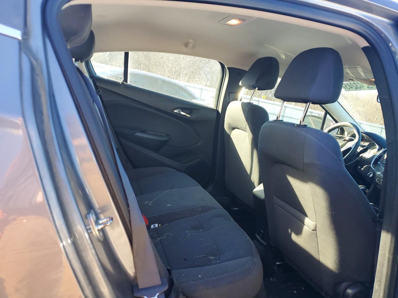 2018 Chev Cruze VIN 1G1BE5SM2J7226470 photo 10