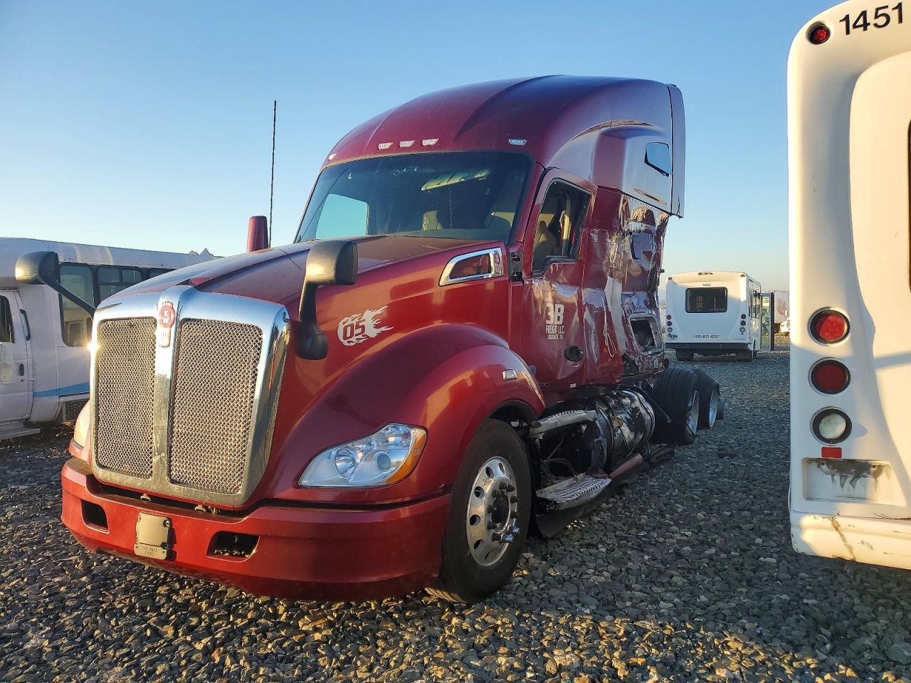 2020 KENWORTH All models VIN 1XKYD48XXLJ297720 photo 2
