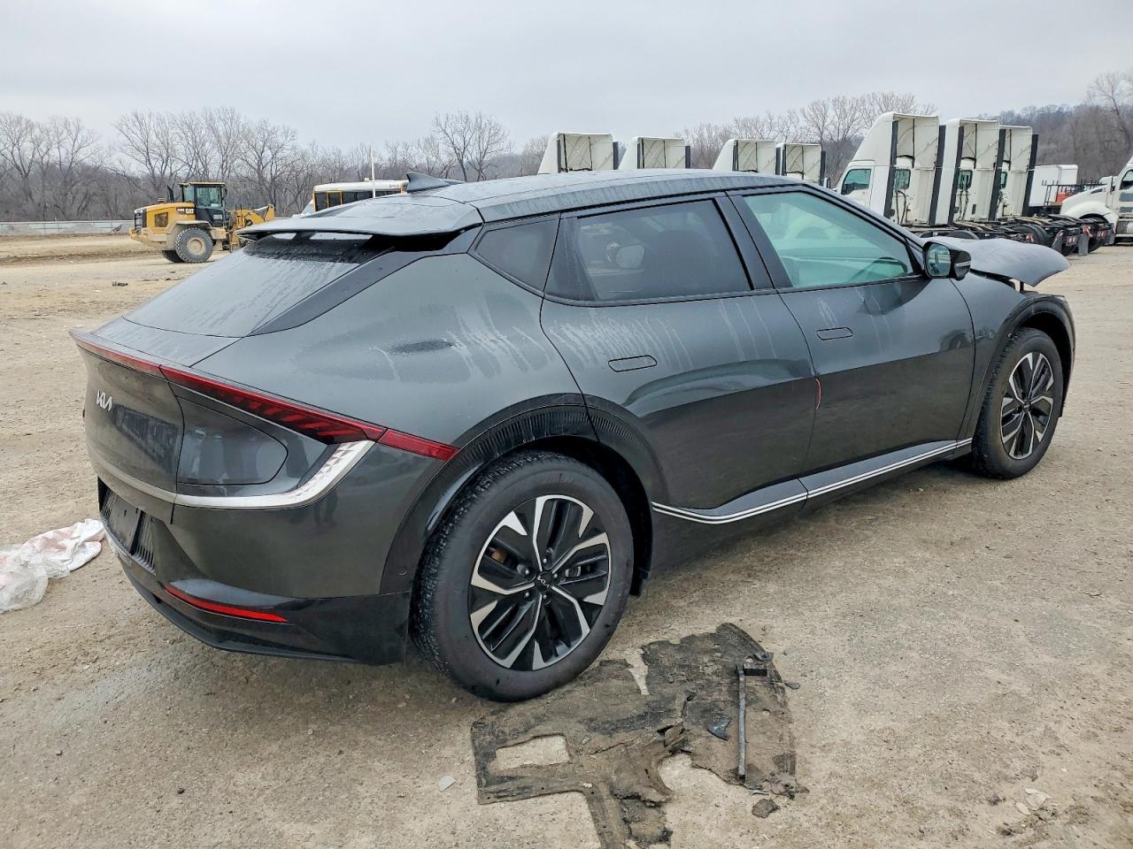 2024 KIA Ev6 VIN KNDC34LA1R5618752 photo 3
