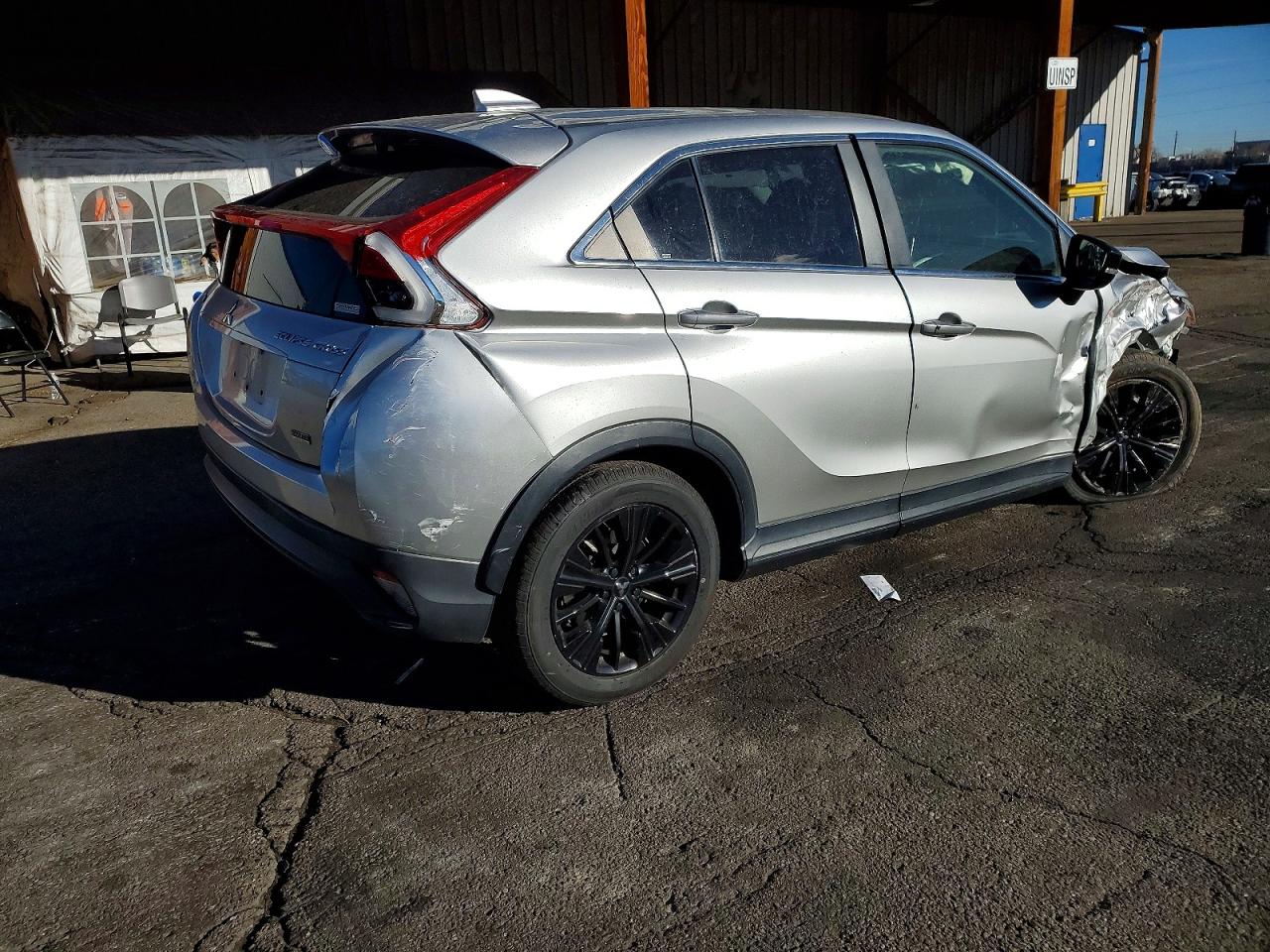 2018 Mitsubishi ECLIPSE VIN JA4AT4AA2JZ047743 photo 3