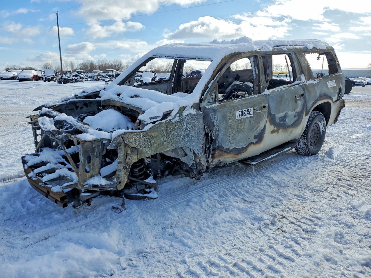 2020 Chevrolet Suburban VIN 1GNSKHKC5LR179944 photo 1