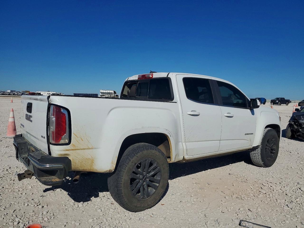 2020 GMC Canyon VIN 1GTG5CEA1L1105695 photo 3