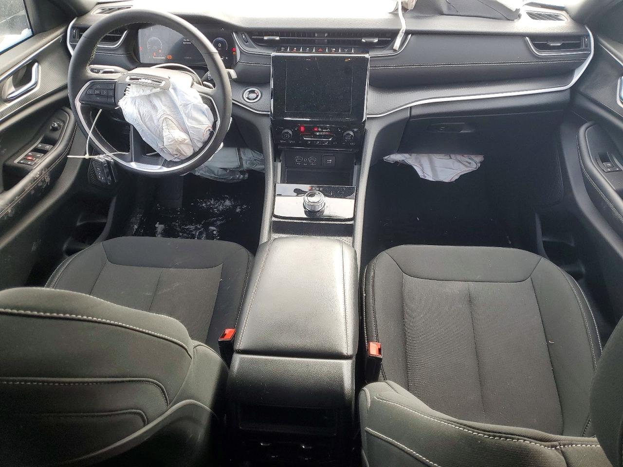 2025 Jeep Grand cher VIN 1C4RJHAG2SC293724 photo 8