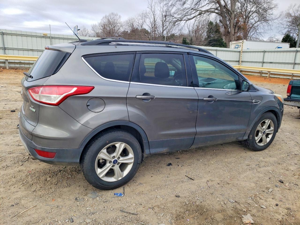 2014 Ford Escape VIN 1FMCU0GX9EUC72837 photo 3