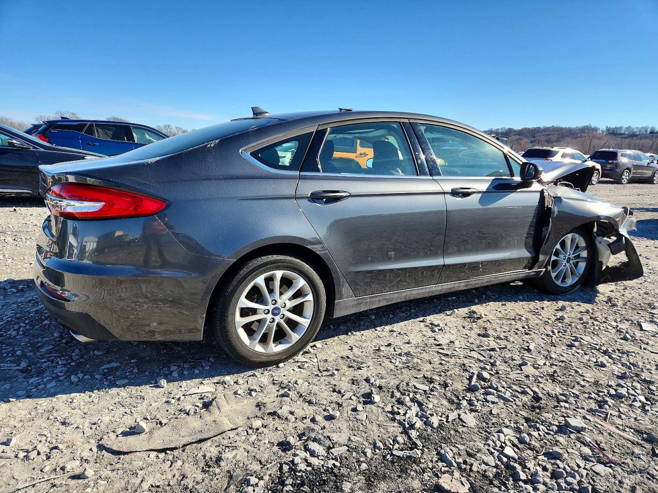 2019 Ford Fusion VIN 3FA6P0HD7KR172225 photo 3