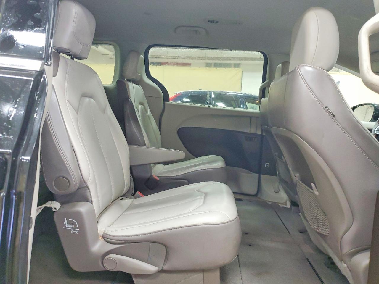 2020 Chrysler Minivan VIN 2C4RC1DG7LR265231 photo 11