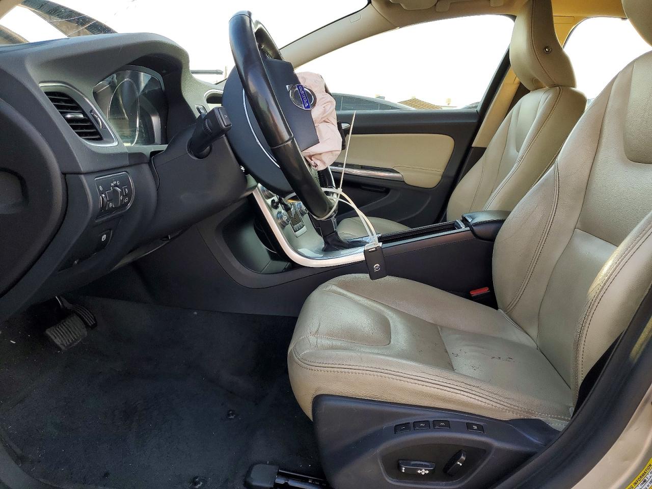 2018 Volvo S60 VIN LYV402HK6JB173772 photo 7