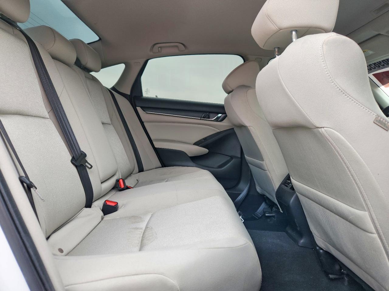 2018 Honda Accord VIN 1HGCV1F43JA143262 photo 10