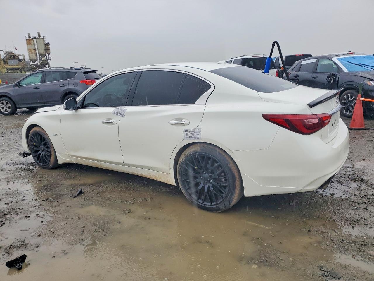 2018 Infiniti Q50 VIN JN1EV7AP1JM356580 photo 2