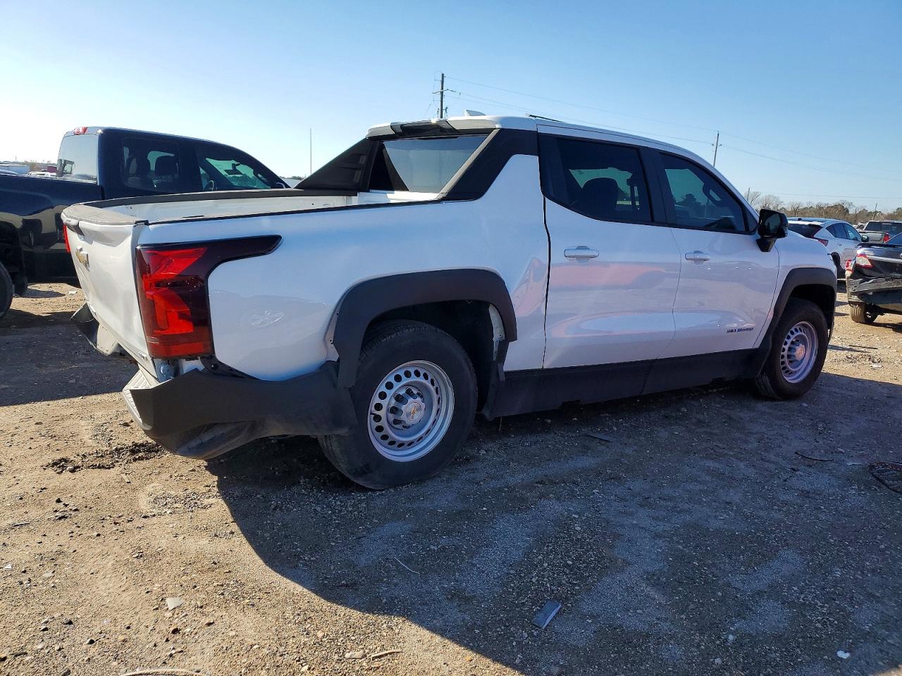 2024 Chevrolet All models VIN 1GC10UED4RU202093 photo 3