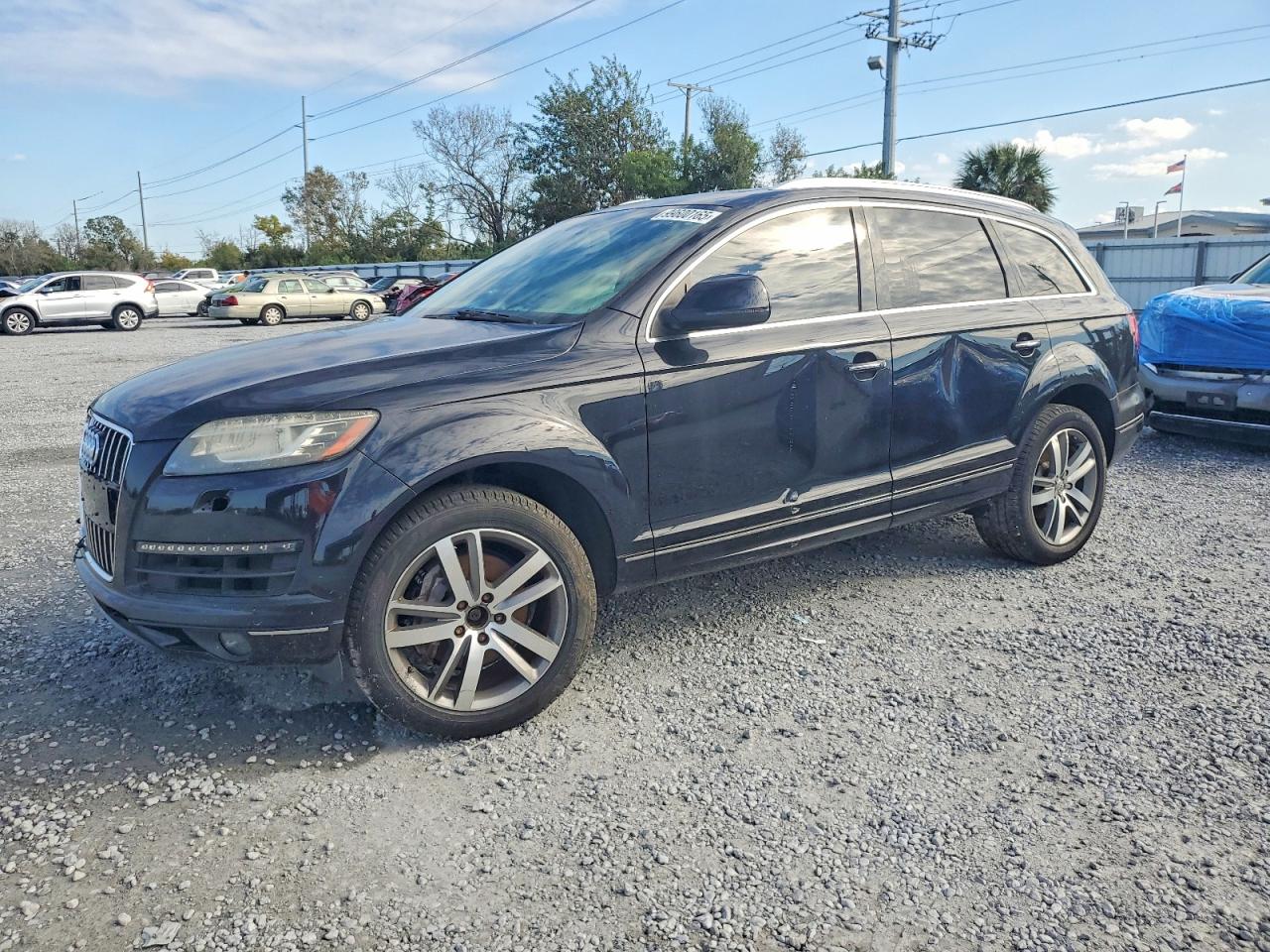 2015 Audi Q7 VIN WA1LGAFE4FD017803 photo 1