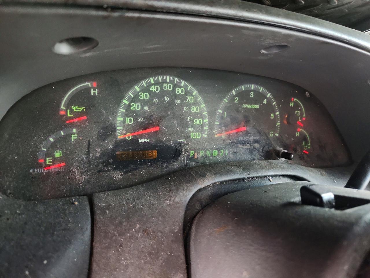 2002 Ford F-150 VIN 1FTRW07L62KB70876 photo 9