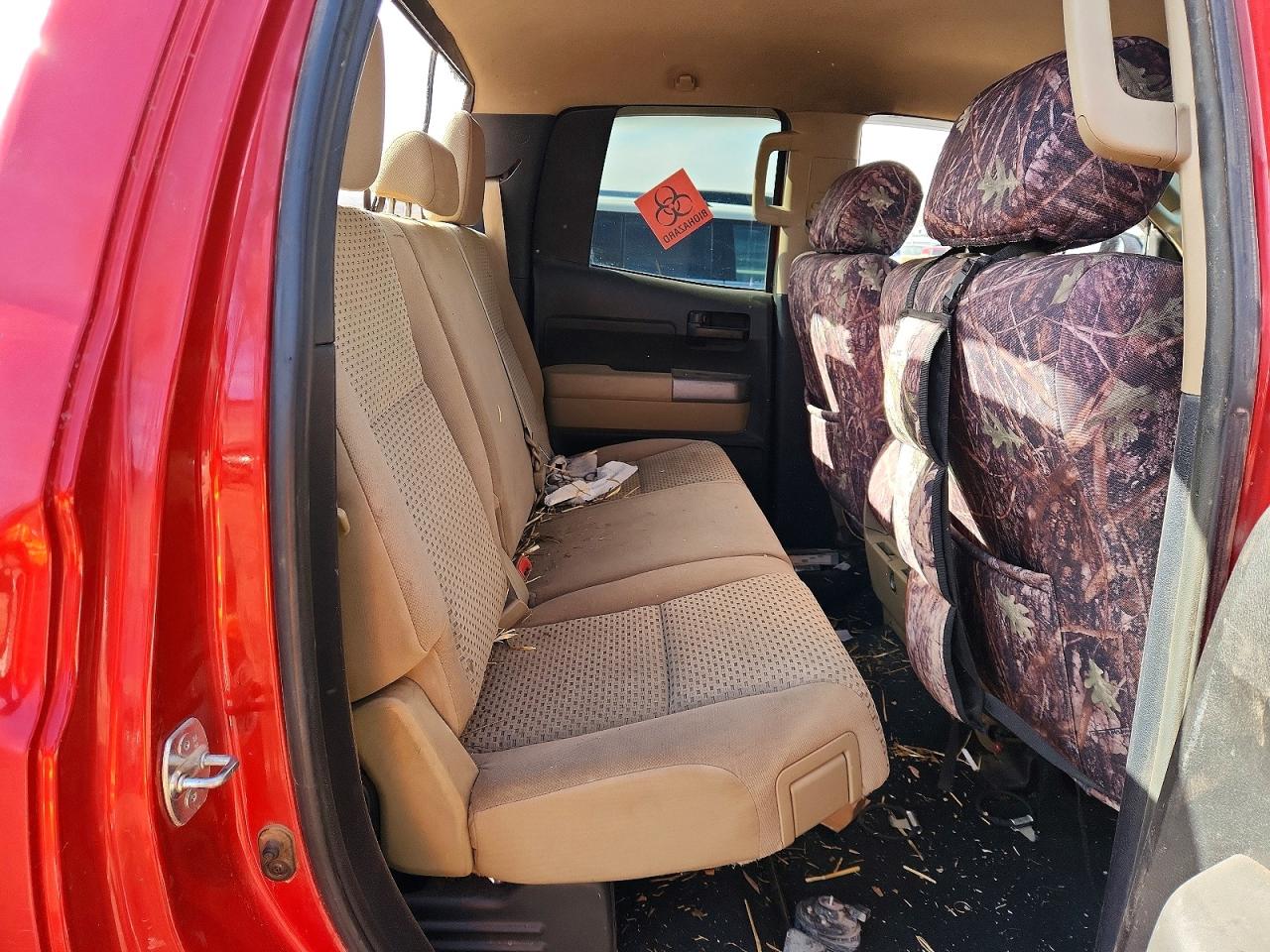2012 Toyota Tundra VIN 5TFUM5F12CX035945 photo 10
