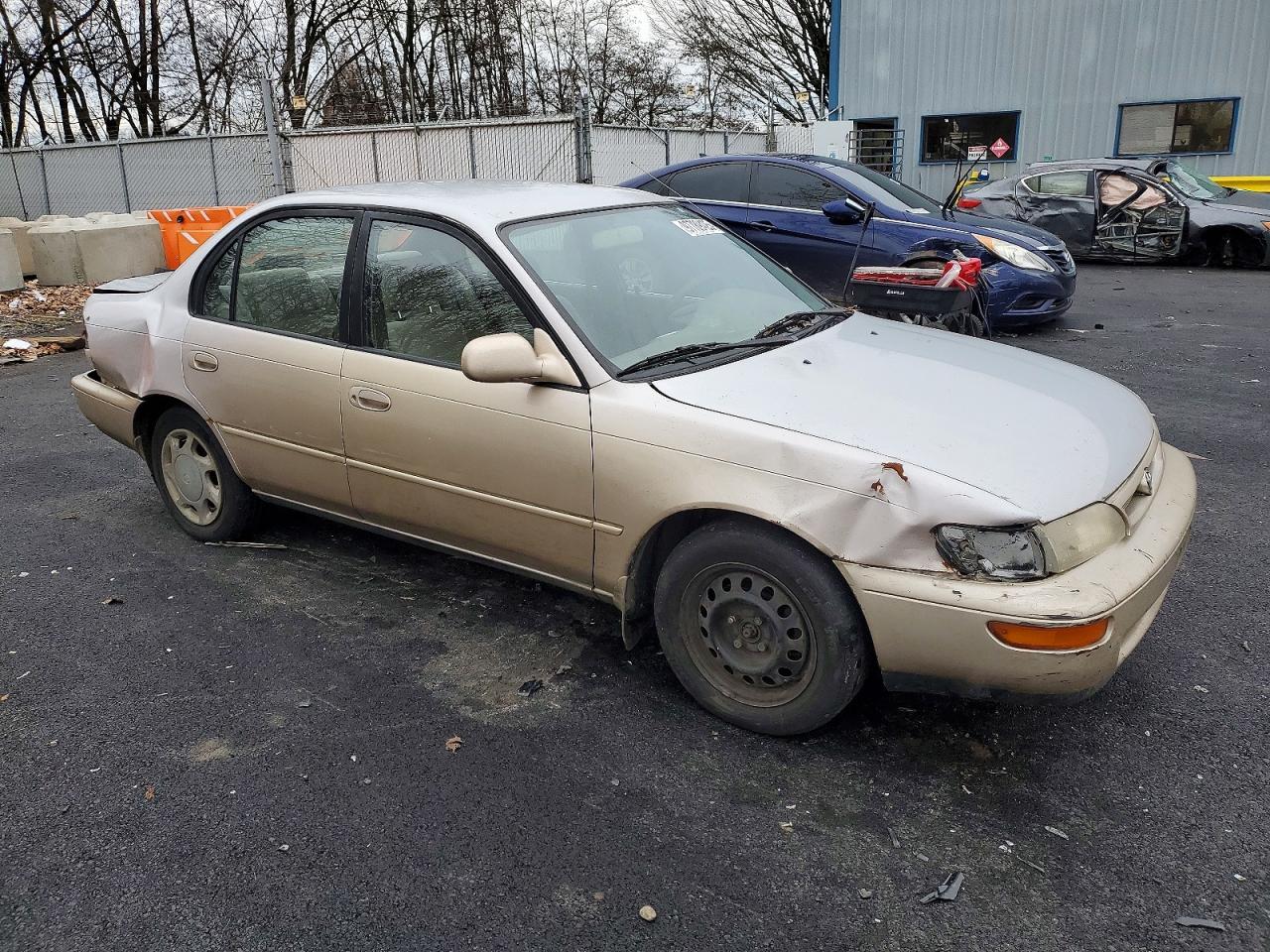 1996 Toyt Corolla VIN 2T1BB02E6TC153925 photo 4