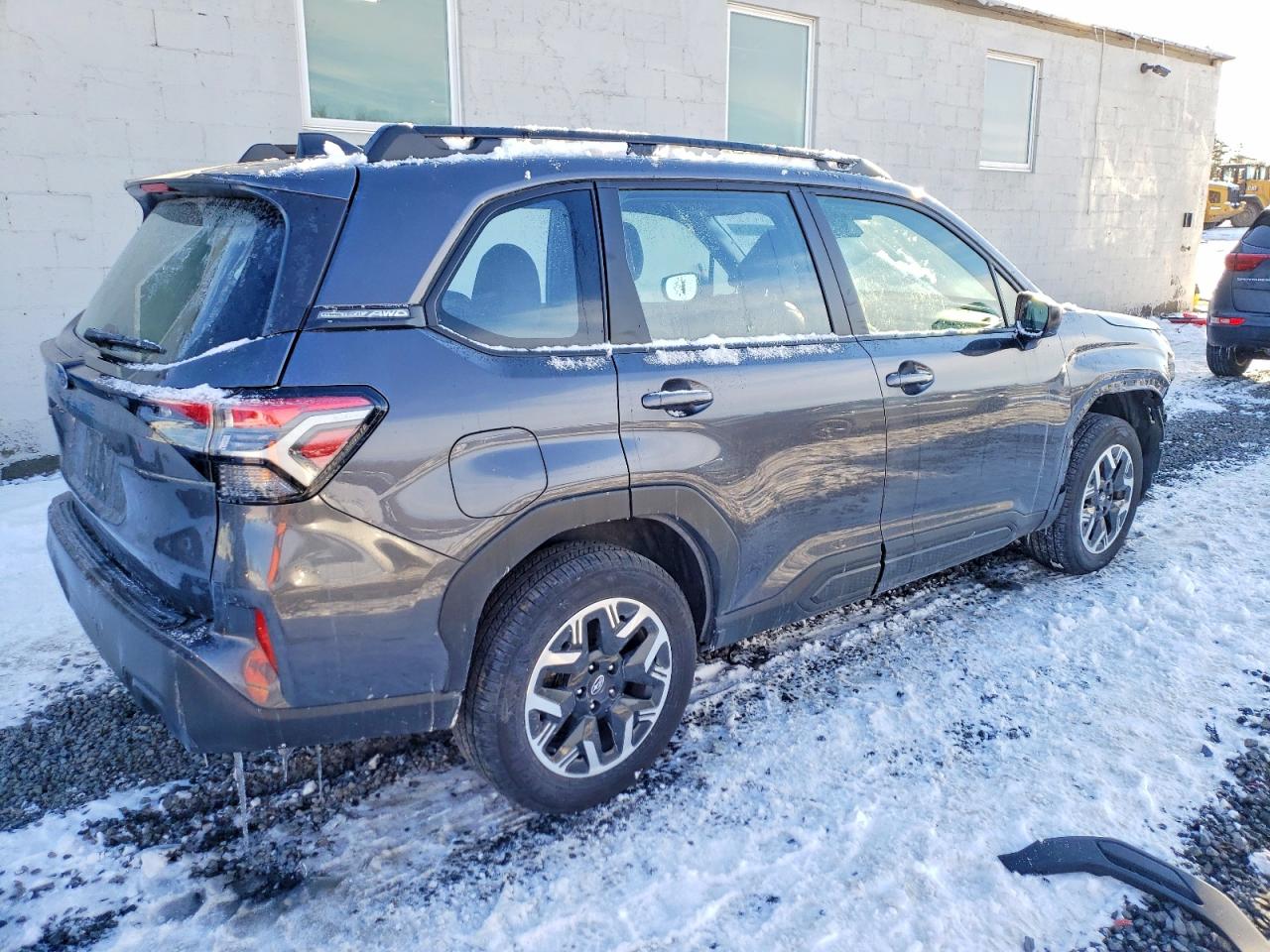 2025 Subaru Forester VIN JF2SLDACXSH453810 photo 3